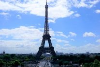 
À l approche des Jeux olympiques de Paris dans moins de six mois, l Office de tourisme de la capitale française a constaté que