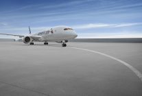 
American Airlines se retrouve sous le feu des critiques après avoir défendu une règle de remboursement plafonnant à 40% le pr
