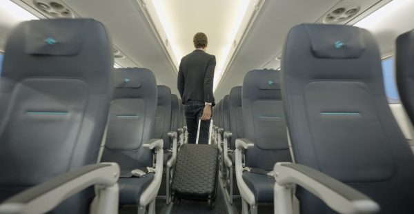 
Longtemps cantonnées aux voyages de loisirs, les compagnies à bas prix européennes tentent pourtant un virage stratégique maj