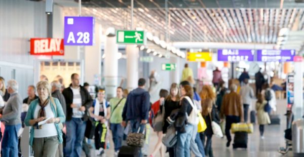 Première plateforme aéroportuaire allemande, l aéroport de Francfort (FRA) a accueilli plus de 6,9 millions de passagers au cou