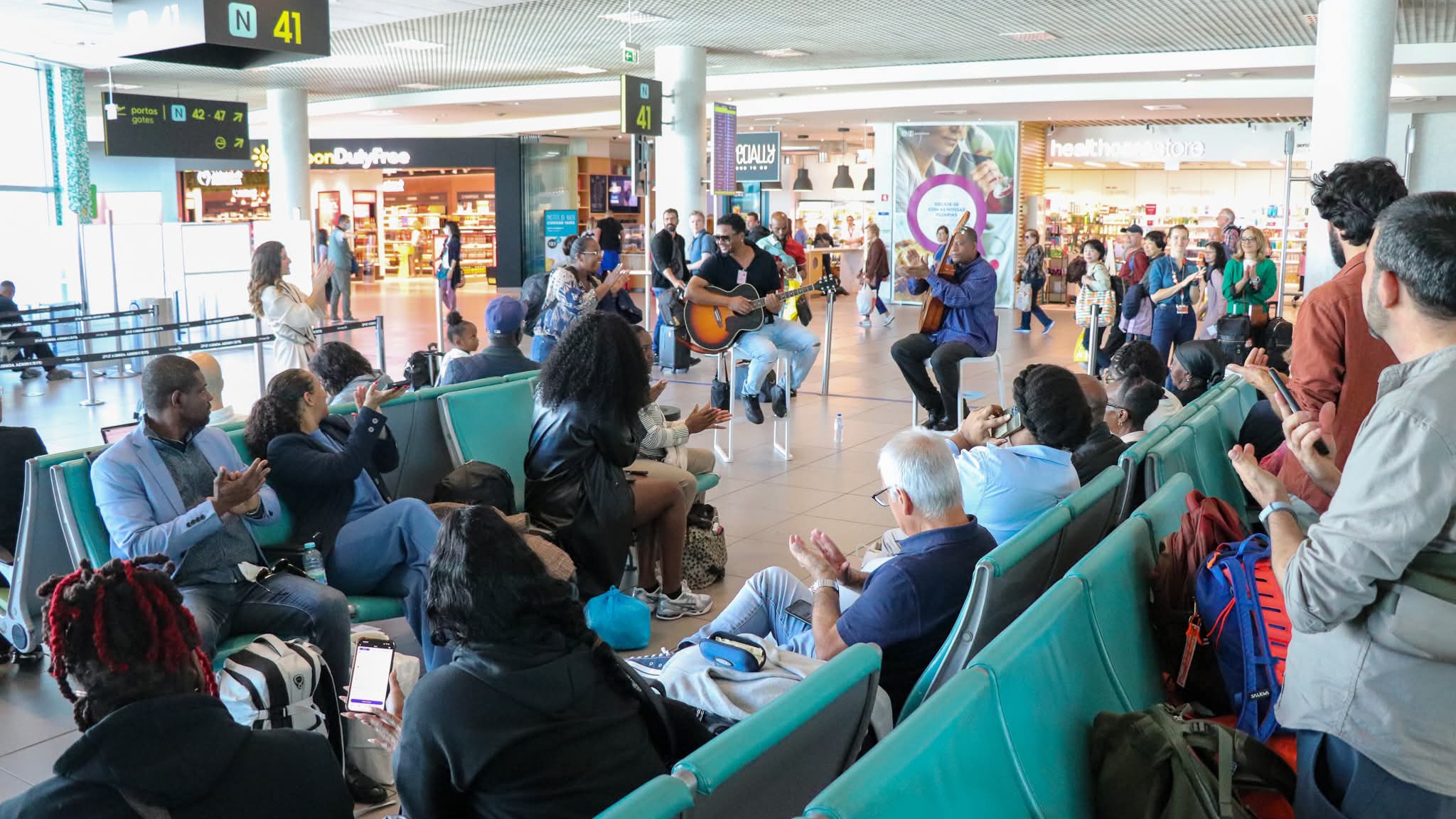 Trafic record à l'aéroport de Lisbonne : une croissance soutenue malgré les limites d'infrastructure 1 Air Journal