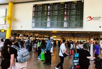 
Alors que la COP 28 se termine, le mouvement de désobéissance civile Code Rouge compte mener des actions de masse pour perturbe