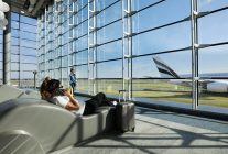 
La guerre au Moyen-Orient ne bouleverse pas seulement les routes aériennes : elle redessine aussi la carte du tourisme mondial, 