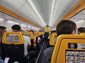 
La France renforce sa riposte face à la montée inquiétante des incivilités à bord des avions, avec de nouvelles sanctions ad