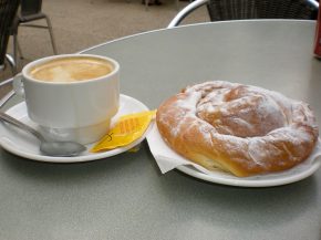 
Lundi dernier à l’aéroport Palma de Majorque, aux Baléares en Espagne, Ryanair a voulu facturer 90 euros à deux passagers b