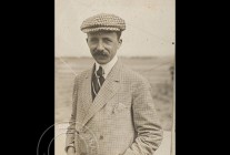 
Histoire de l’aviation – 18 juillet 1909. Une foule immense, estimée entre dix et vingt mille spectateurs, s’est rendue à