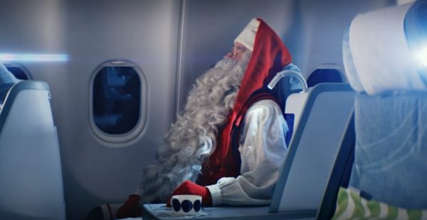 
Passer le réveillon de Noël en Laponie suédoise offre l’occasion de découvrir l’un des environnements les plus caractéri