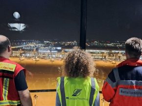 
L aéroport Berlin-Brandebourg a temporairement suspendu ses vols durant près de deux heures hier soir, suite à la détection d