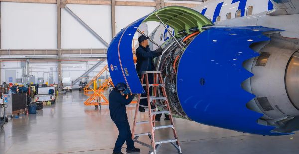 
Les vols de United Airlines au départ des États-Unis et du Canada ont été interrompus mardi soir pendant une trentaine de min