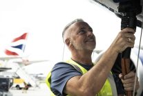 
Alors que la guerre en Iran a pratiquement coupé le détroit d’Ormuz, principal corridor des exportations de produits pétroli