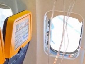 
Le vol FR1879 de Ryanair, assuré en Boeing 737‑800 par la filiale Malta Air, a dû revenir en urgence à Thessalonique le 10 j