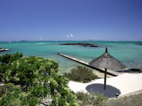 
L île Maurice, l une des destinations importantes du tourisme dans l Océan indien, a levé hier ses dernières restrictions san