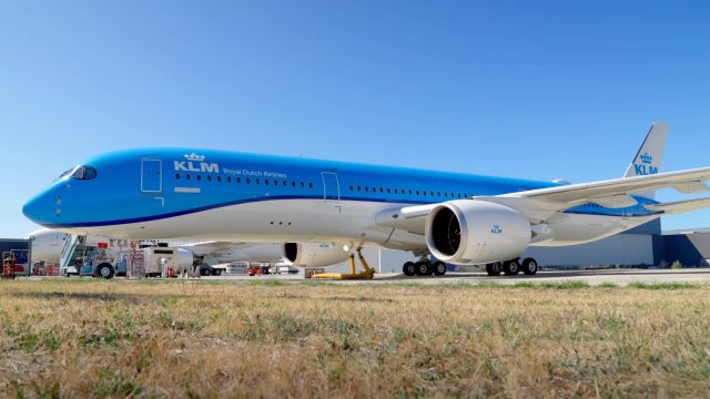 KLM reçoit son premier Airbus A350-900 : configuration, destinations et renouvellement de long-courriers