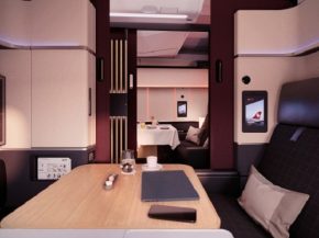 
Dans sa nouvelle gamme des cabines SWISS Senses, la compagnies aérienne suisse dévoile la SWISS First Grand Suite, un véritabl