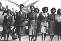 
Air France rend hommage aux pionnières qui ont façonné l’un des métiers les plus emblématiques du transport aérien. Il y 