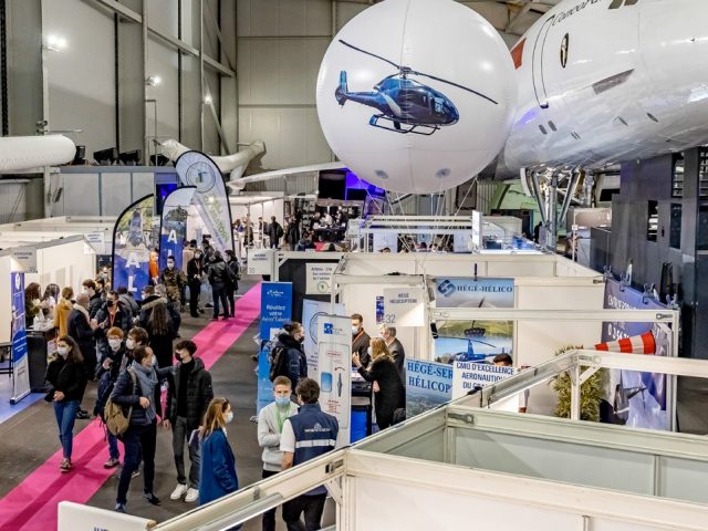 Salon des Formations et Métiers Aéronautiques au Musée de l'Air et de l'Espace 27 Air Journal