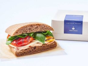 
Lufthansa étend à présent son offre de snacks payants Onboard Delights sur de plus en plus de vols court-courriers.
Sur les vo
