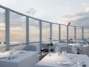 
Air France met en avant son offre de restauration, au sol comme en vol, avec deux nouvelles initiatives : un restaurant éphémè