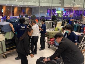 
Thai Airways tente de rétablir progressivement ses opérations après une semaine de fortes perturbations provoquées par les in
