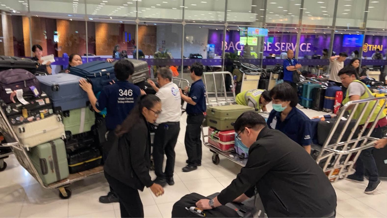 Thai Airways encore perturbée après les inondations à Bangkok, son directeur général limogé