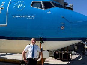 
Le roi Willem-Alexander des Pays-Bas mène depuis près de 30 ans une double vie singulière : souverain à La Haye, mais aussi