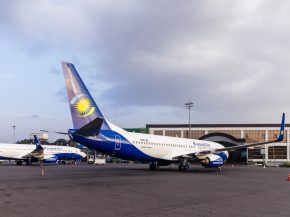 
RwandAir a réceptionné ce mois-ci deux nouveaux avions Boeing 737-800, dont l’un est déjà entré en service sur des lignes 