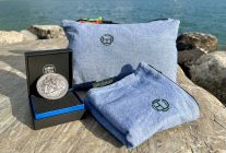 Développée en France, la pochette pliable Orlémur, pour&nbsp;   Hors les murs », associe une trousse de rangement à un couss