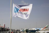 
Au salon aéronautique de Dubaï cette semaine, Emirates présente toute sa flotte d avions, notamment le dernier superjumbo A380