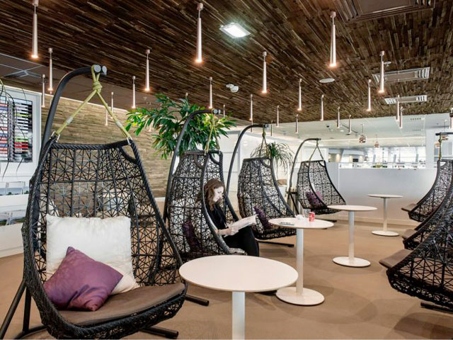 Nice-Côte d’Azur : un nouveau système de divertissement pour ses salons 27 Air Journal