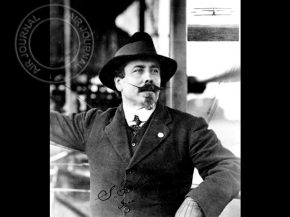 
Histoire de l’aviation – 16 octobre 1908. Un vol totalement inédit a lieu en Grande-Bretagne en ce vendredi 16 octobre 190