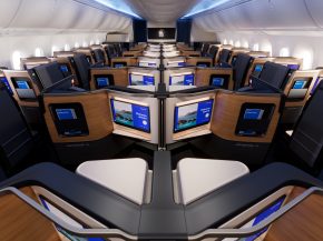 
United Airlines a dévoilé l intérieur de ses nouvelles cabines United Elevated pour ses nouveaux Boeing 787-9, dont une nouvel