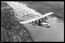 


Histoire de l’aviation – 19 novembre 1931. Le président de la compagnie aérienne Pan Am à savoir Juan Trippe souhaitai