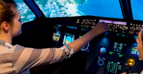 
Comment occuper enfants et adolescents pendant les vacances scolaires de la Toussaint ? AviaSim, réseau national de loisir spéc