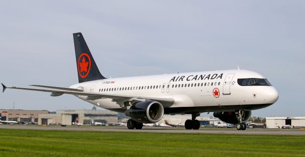 
Un vol d Air Canada à destination de Moncton, opéré depuis Montréal en Airbus A320, a connu un retard inattendu le mois derni