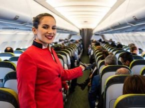
Le personnel de cabine de TAP Air Portugal a confirmé son intention de mener une grève de sept jours à partir de mercredi proc