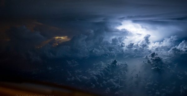 Santiago Borja,&nbsp;pilote de ligne de nationalité équatorienne, est reconnu et récompensé pour les impressionnantes photos d