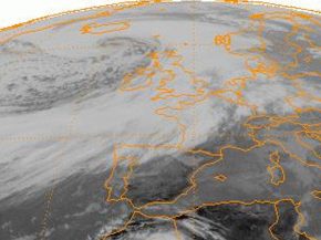 Des dizaines de milliers de passagers ont été affectés dimanche par la tempête Ciara, qui a impacté des aéroports dans toute