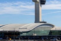 
Un Airbus A321neo de Delta Air Lines, en partance de New York–JFK pour Las Vegas, a pris le mauvais taxiway, déclenchant un é
