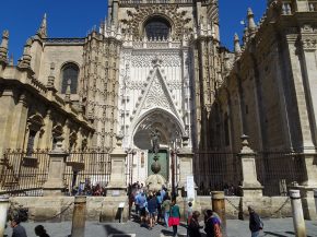 
L Espagne est un pays de fêtes et de festivals, il y en a pour tous les goûts et à toutes les périodes de l année. Voici que