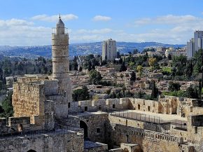 Le tourisme international a presque stagné au premier semestre 2026. Selon le dernier baromètre d’ONU Tourisme, les arrivées 