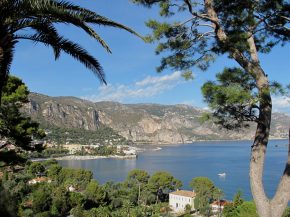 Crise de covid-19 oblige, une large majorité de Français passeront cet été leurs vacances en France, par choix ou par défaut.