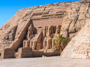 
Forte de son patrimoine trimillénaire, l Égypte se positionne aujourd’hui comme l’une des principales destinations touristi