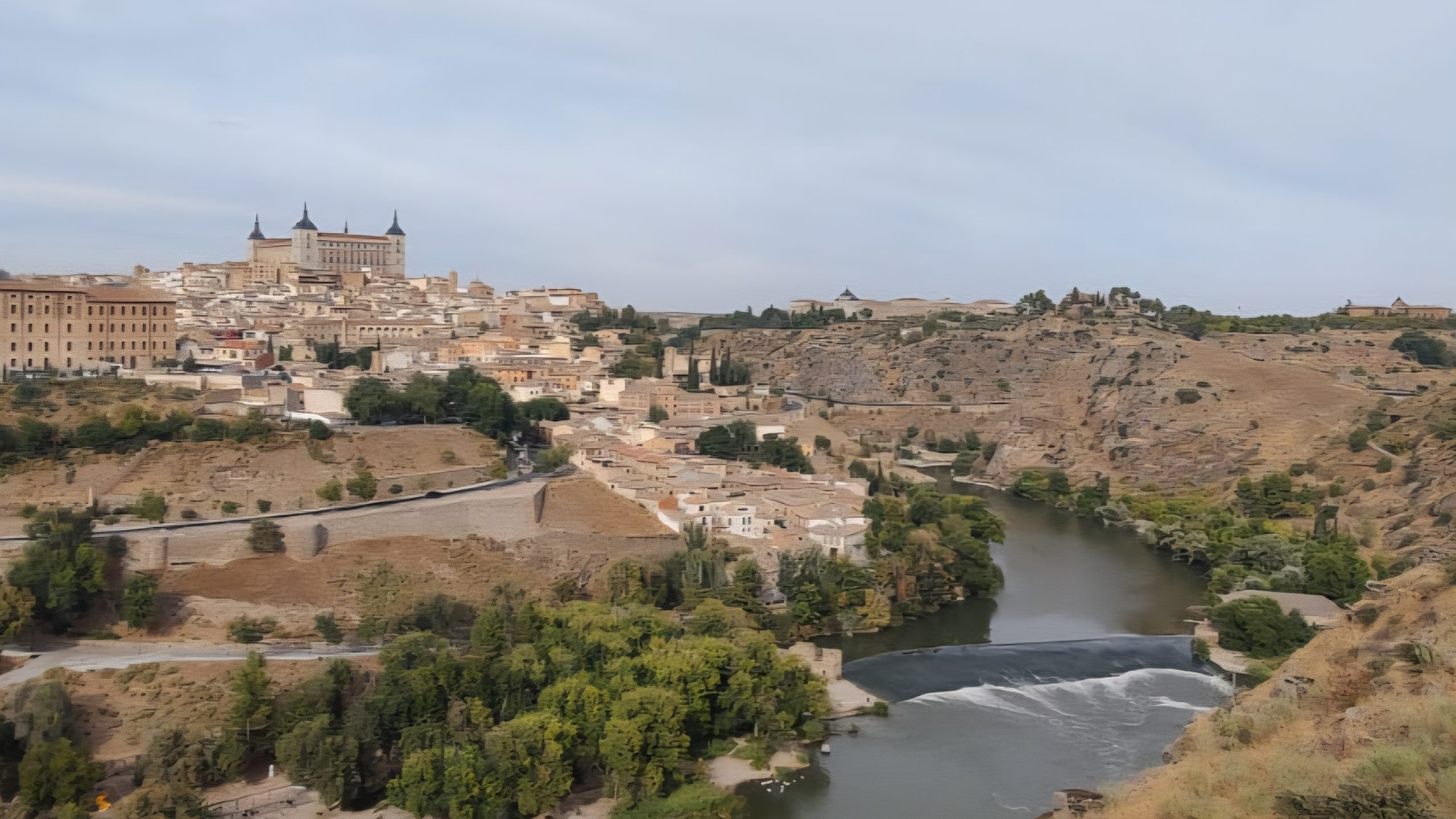 Tourisme : L’Espagne bat son record absolu avec 97 millions de visiteurs en 2025, la France talonnée 1 Air Journal Tourisme : L’Espagne bat son record absolu avec 97 millions de visiteurs en 2025, la France talonnée 1 Air Journal