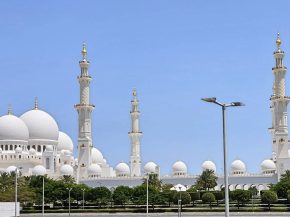 
À l’approche des fêtes de fin d’année, les Émirats arabes unis (EAU) attirent de plus en plus de visiteurs en quête de c