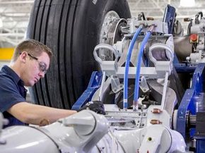
Les chaînes d approvisionnement de l industrie aéronautique resteront sous pression jusqu en 2024, selon le directeur général