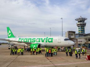 
À Roissy-Charles-de-Gaulle comme à Paris-Orly, des salariés de la sûreté, du handling ou du nettoyage racontent avoir décou