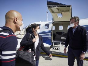 Devant l ampleur de la crise sanitaire et les immenses besoins des hôpitaux, l’association humanitaire Aviation Sans Frontière