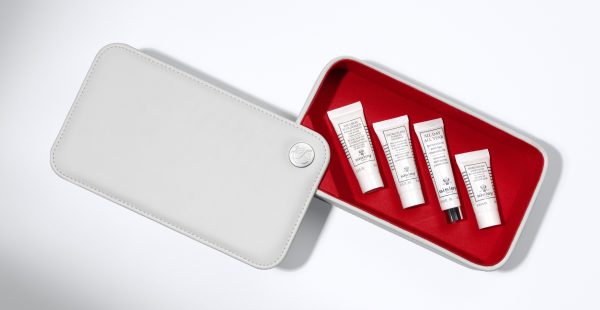 
Air France dévoile une nouvelle collection de trousses de confort pour ses passagers des cabines La Première, Business et Premi