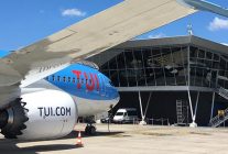 
A partir du 1er mai, TUI fly introduira une nouvelle vidéo de consignes de sécurité qui remplacera les instructions classiques