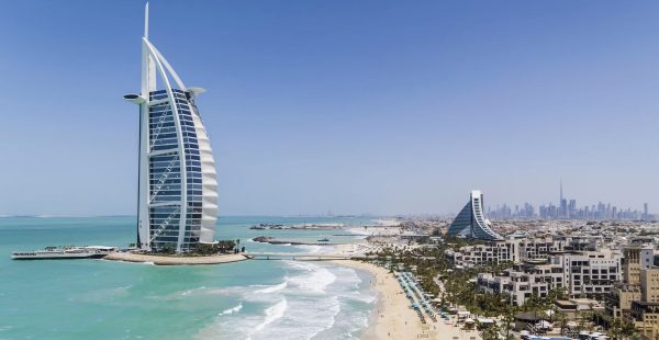 
Les Émirats arabes unis, et en particulier Abou Dhabi et Dubaï, se sont hissés rapidement au rang de destinations mondiales gr